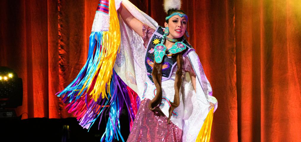 Mi'kmaw dancer opens ECMAs