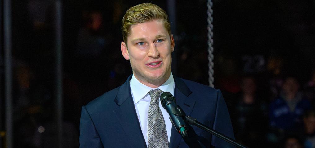 Nathan Mackinnon watches as his jersey number is retired at the Halifax Mooseheads season opener.