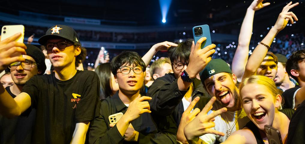 Fans cheer at the Lil Tjay concert (Photo: Scott Blackburn)