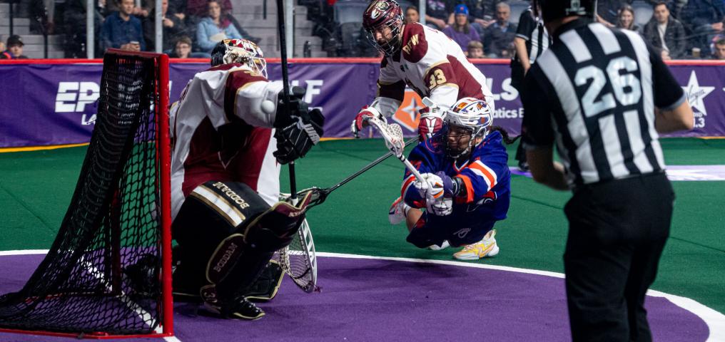 A Halifax Thunderbirds player dives for a shot on goal (Photo: James Bennett)